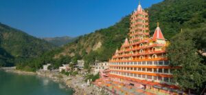 Tera Manzil Temple (Trimbakeshwar Temple) – Rishikesh